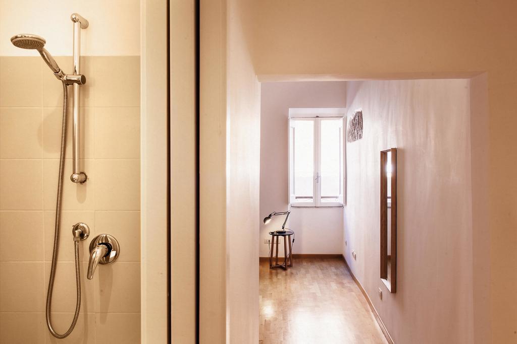 Trasteverehome - Paglia House Of 17Century In Trastevere Rome Bagian luar foto